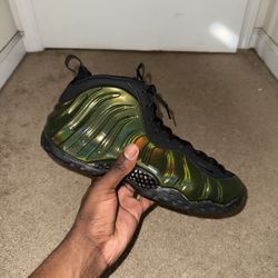 Nike Foamposite Legion Green Size 10 $150‼️