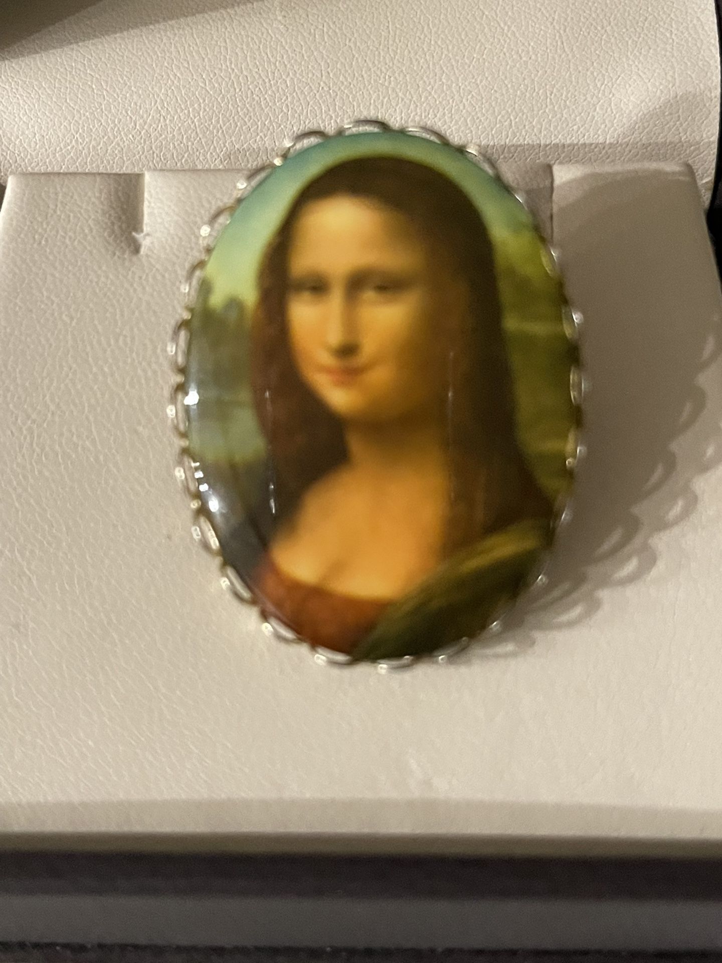 Broche