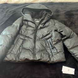 UGG Kennedy puffer Jacket Size large