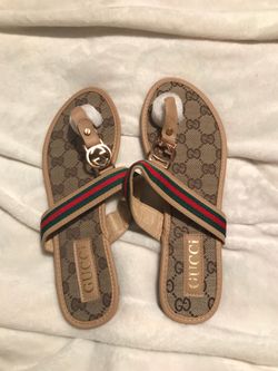 10-11 sandals