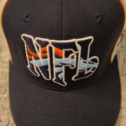 BRONCO'S HAT