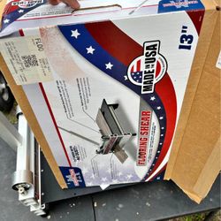 Vinyl Floor Cutter Flooring Shear  13”