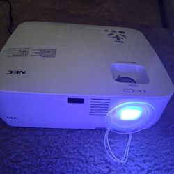 NEC NP600