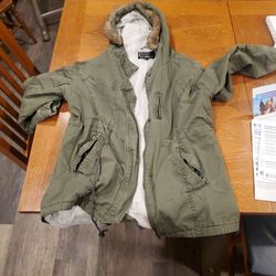 Light Weight Women's Coat