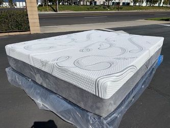 Queen Organic Cool Gel Memory Foam!•••