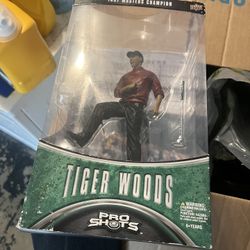 Tiger Wood Figure With Rookie Card