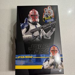 Hot Toys 501st Clone Trooper Deluxe 