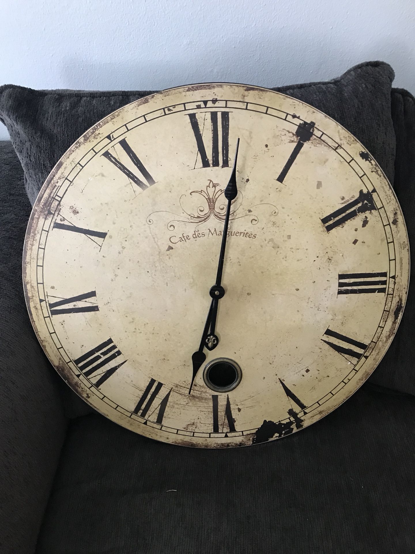 Rustic Vintage Clock (23’’ diameter)