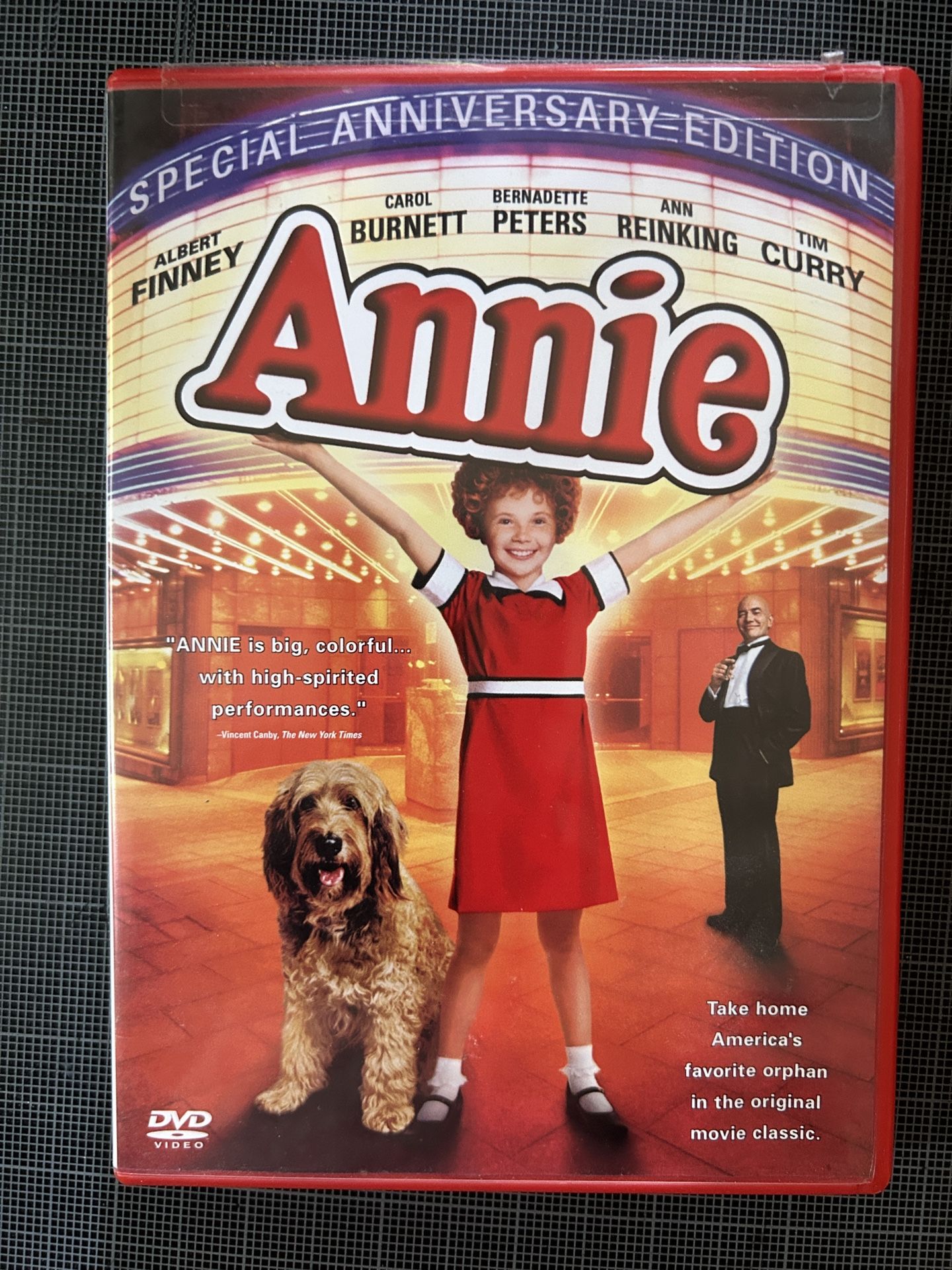 Annie (Special Anniversary Edition) - DVD - VERY GOOD