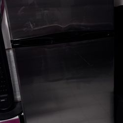 Arctic King Refrigerator