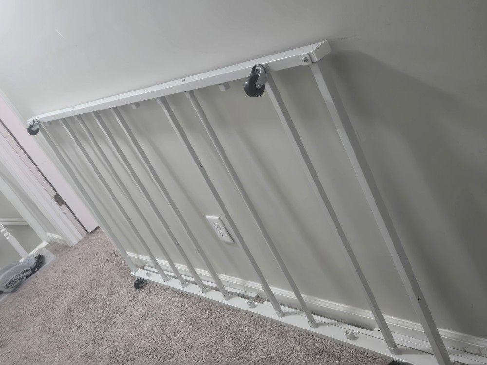 Twin Size Trundle Roll Out Bed Frame