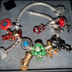 Pulsera Pandora De Avenger 10 Charms 