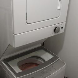 Whirlpool Stackable Washer N Dryer
