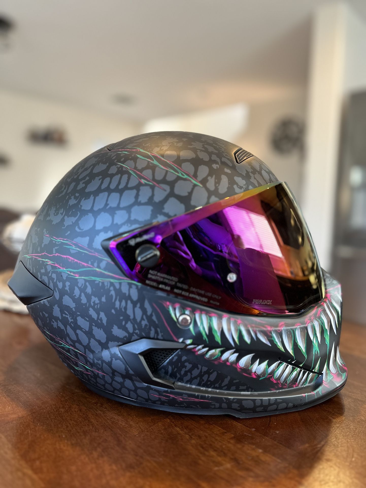 Ruroc Atlas 3.0 Toxin Carbon Fiber Racing Motorcycle Helmet Size L
