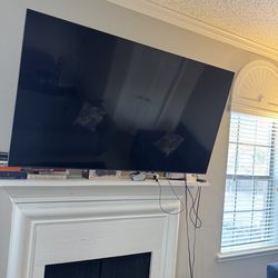 65 inch Samsung UHD 4k Smart TV with Wall Mount
