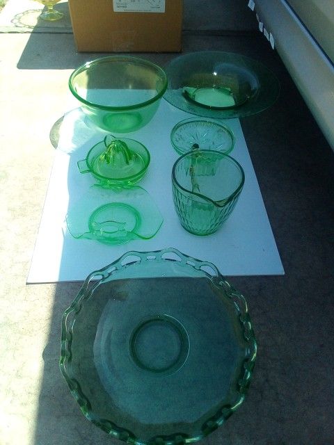 DEPRESSION GLASS GREEN Antique Glass Glassware Juicer Bowl Pitcher Plate Platter LOT of 7 Items Collectibles Vintage Keywords: Fire King Philby .