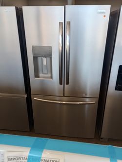 BRAND NEW DING & DENT - Frigidaire Gallery 27.8-cu ft French Door Refrigerator with Dual Ice Maker