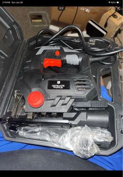 Ultimate Force 800W Electric Orbital Laser Jigsaw 5 Variable Speeds Woodwork Cutting w/6 Blades Like new condition used once