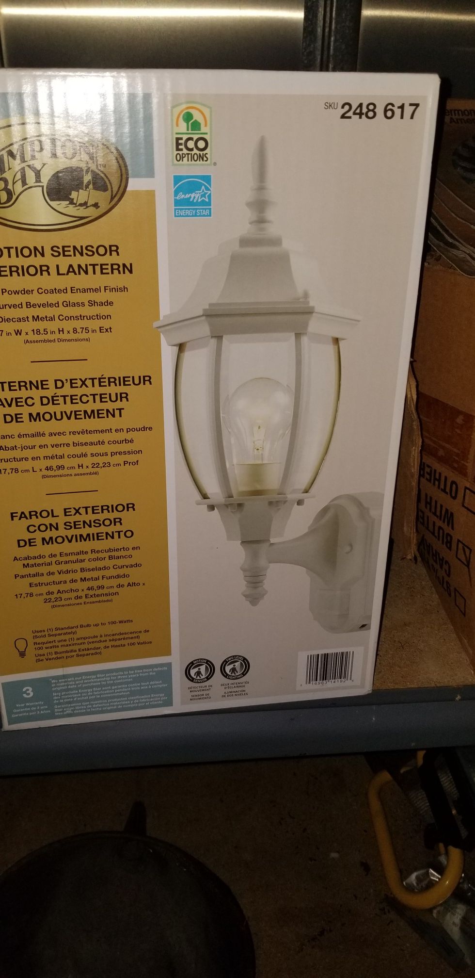 Outside lights 3 new 20 ea or 50 for all obo