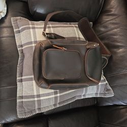 https://offerup.com/redirect/?o=TGFubnN5bmUuc2xpbmc= Bag  Pure Leather  