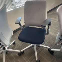 Steelcase Amia Office Desk Computer Gaming Chairs 