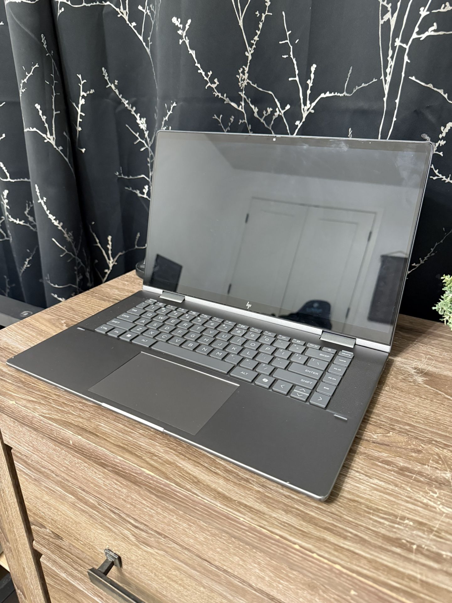 💻 HP Envy 15.6” • Ultra 7 • 32GB DDR5 • 1TB SSD • $850 (Read Desc)