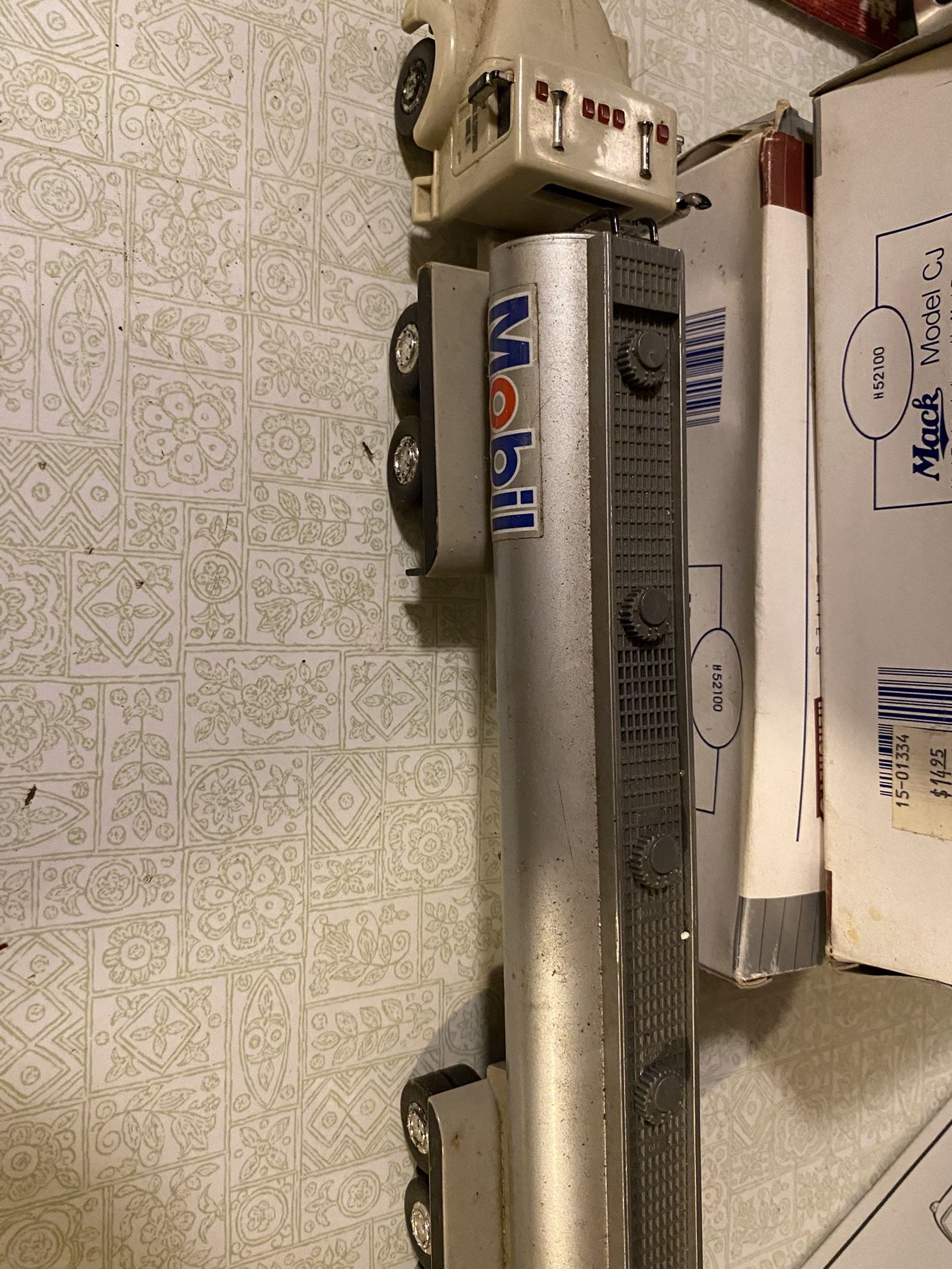 Vintage Mobil Oil Tanker Truck Battery Powered