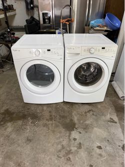 Whirpool Washer and Electric Dryer Set
