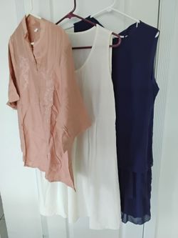 Embroidered blouse and dresses size L/8  NEW
