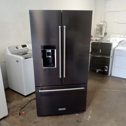 KitchenAid Black Stainless Bottom Freezer Pull Out Comes With A Complete Warranty And Free Delivery Vancouver Area No Disappointments 