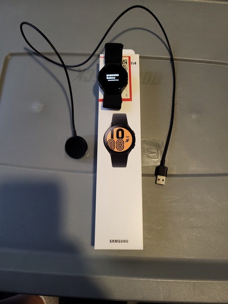 SAMSUNG GALAXY WATCH4