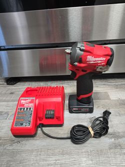 Milwaukee 2554-20 M12 FUEL Stubby 3/8" Impact Wrench