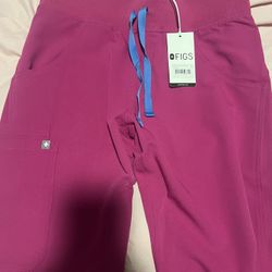 4 NEW FIGS SCRUBS SIZE XS 