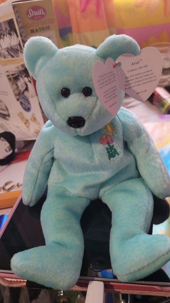 Rare Beanie Babies, Valentino, Issy, Princess Diana.