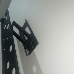TV wall mount