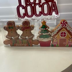 Gingerbread  Wood Set And Hot Cocoa 