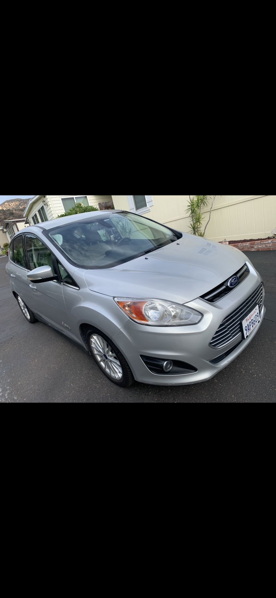 2015 Ford C-Max premium (hybrid/electric)