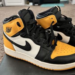 Jordan 1 Retro High Taxi/black Sail Youth 6.5