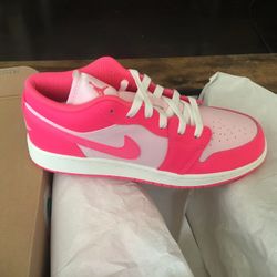 New Kid’s Air Jordan 1 Low size 6Y (size 7Y and 5.5Y available also)