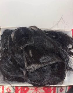 4 Human Hair Bundles.