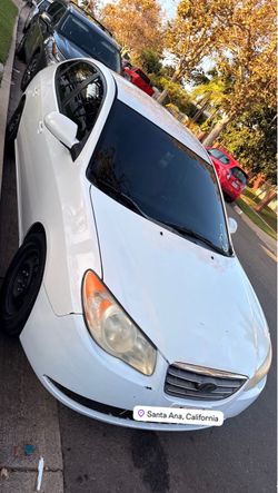Hyundai Elantra White Sedan