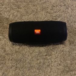 JBL Charge Essential 2 