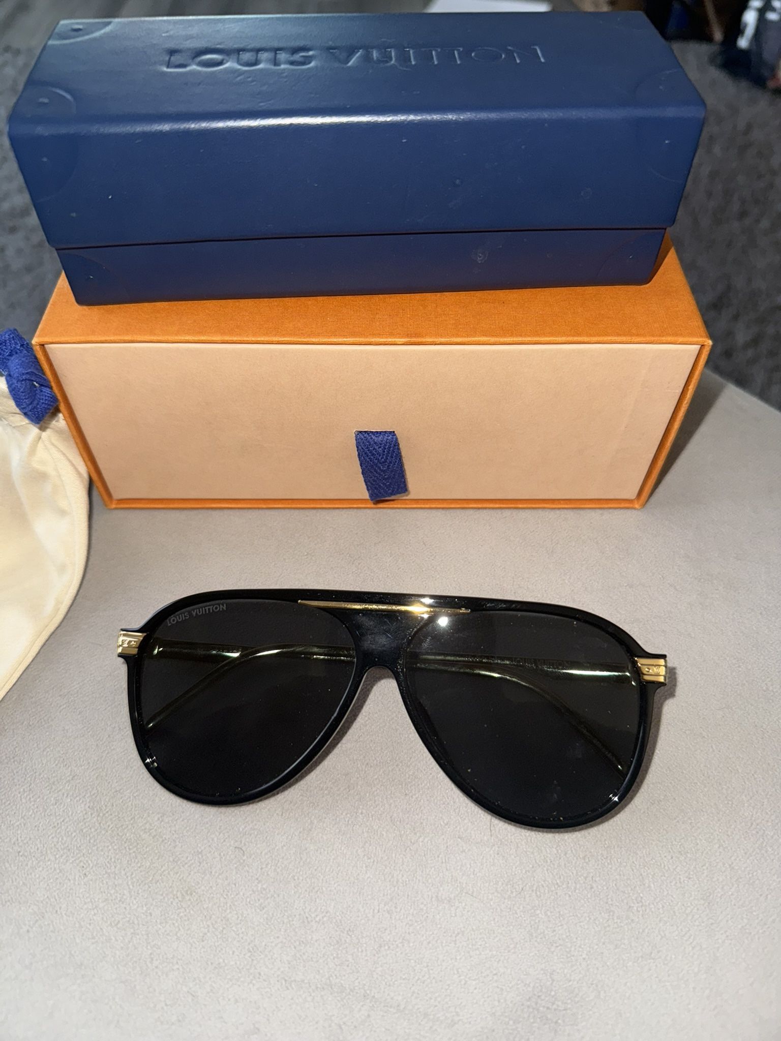 Louis Vuitton Sunglasses 