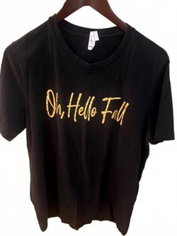 Women’s Large Oh, Hello Fall T-Shirt