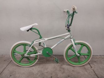 1985 Skyway Street Styler Old School BMX Freestyle Bike 20" Bicycle