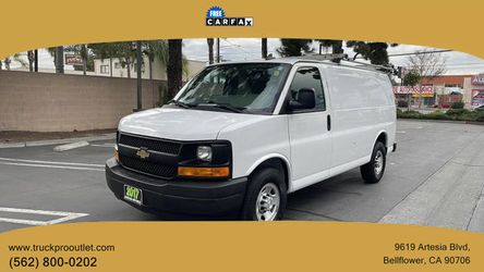 2017 Chevrolet Express 2500 Cargo