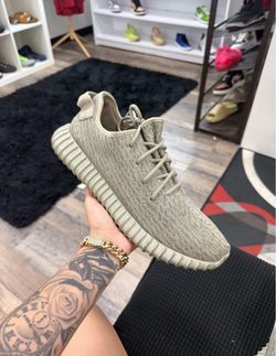 Grey Yeezy 350/10Men