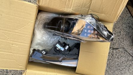 Bmw Headlight 328i X Drive