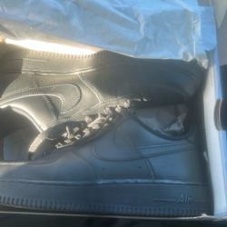 BLACK Airforce 1s