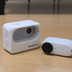 Insta360 GO 3 128GB Action Camera